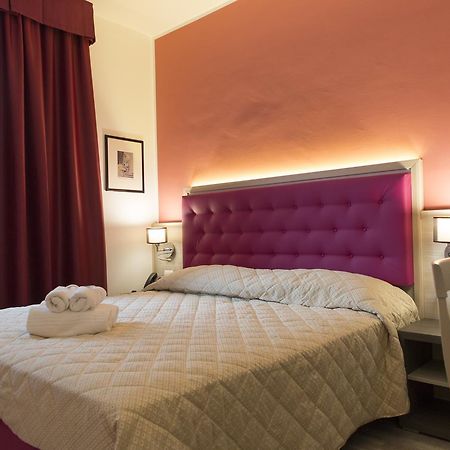 Alma Living Hotel- Al Girarrosto Венцоне Экстерьер фото