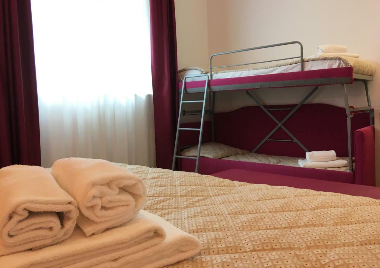 Alma Living Hotel- Al Girarrosto Венцоне Экстерьер фото